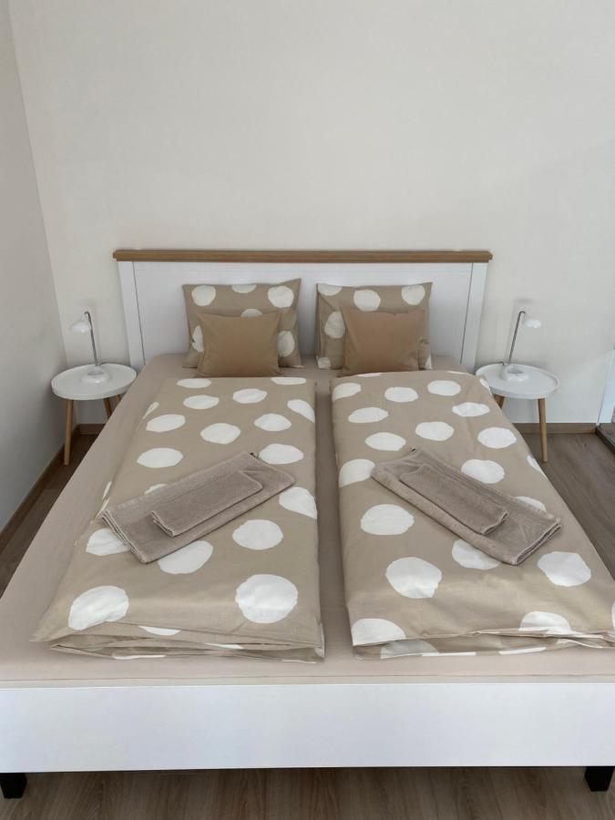 Lia Apartman - Private Parking 布拉迪斯拉发 外观 照片