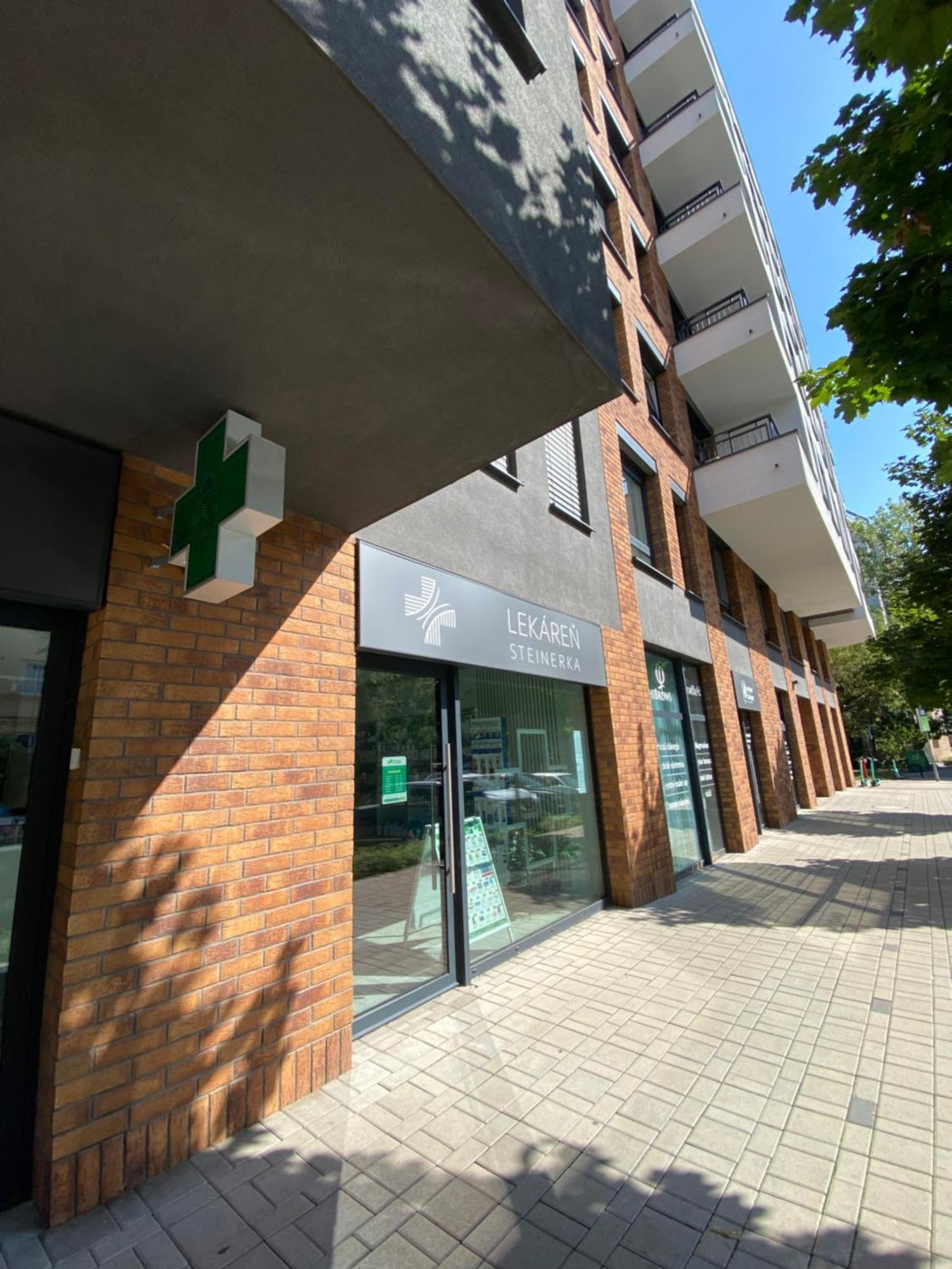 Lia Apartman - Private Parking 布拉迪斯拉发 外观 照片